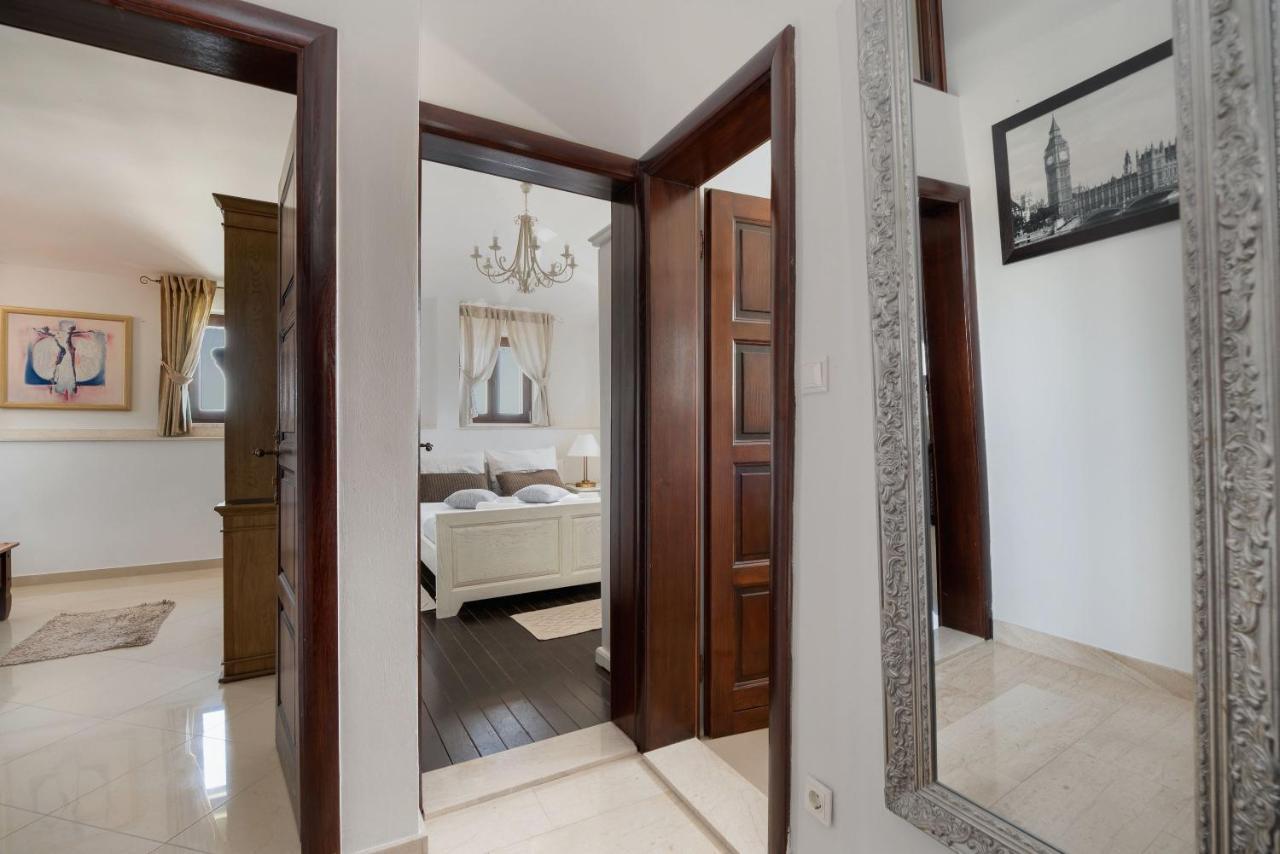 Luxury Apartments Perko Kaštela Exteriér fotografie